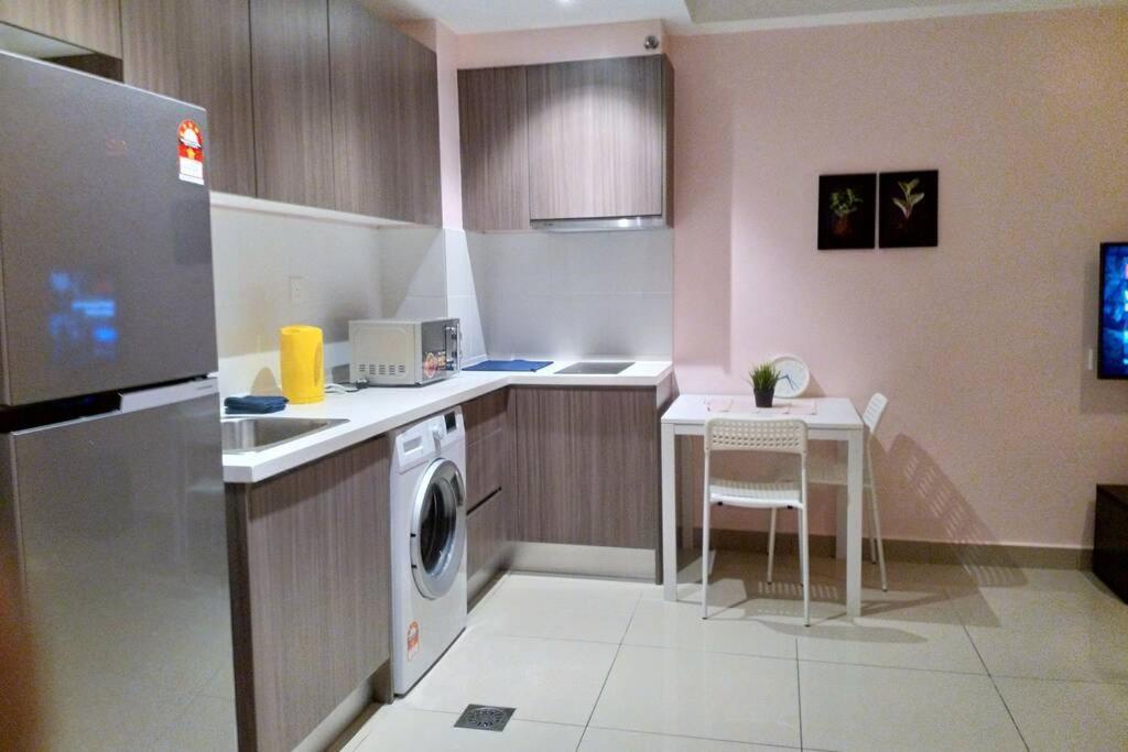 Hb1512- Hyve Studio Unit, Lake View, Cyberjaya, Free Wi-Fi, Free Parking, Netflix,Pool, 3038 Kültér fotó